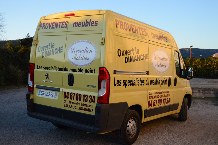 Pose adhésif sur véhicule professionnel